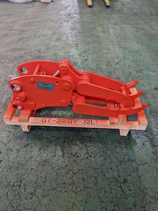 GV-32L 0.15m3用油圧チルトフォーク タグチ工業製 新品未使用品 中古建設機械 写真3（株式会社広建機）