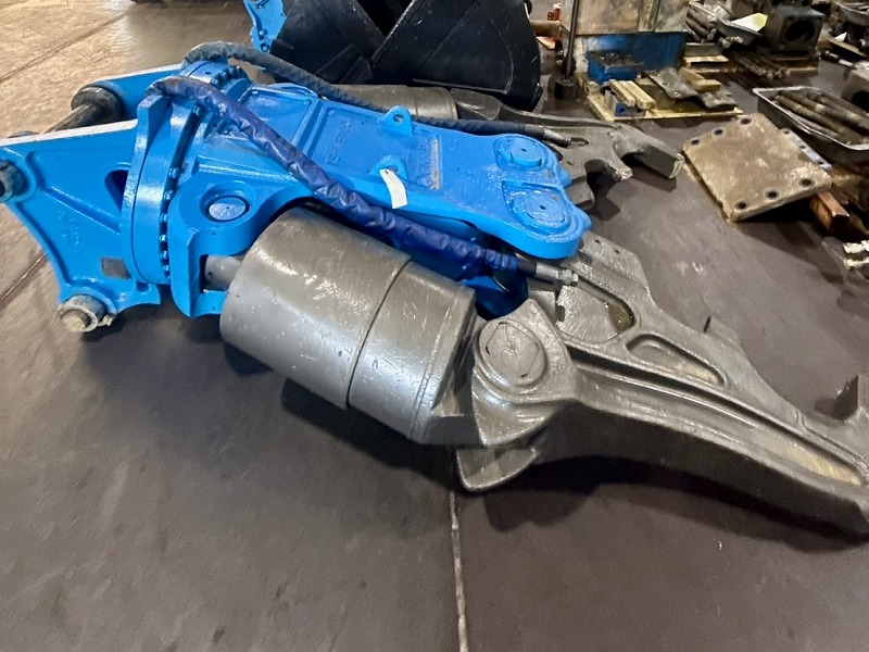 TSWB1100V-F 0.7m3用大割機 オカダアイヨン OKADAAIYON 中古建設機械 写真3（株式会社広建機）
