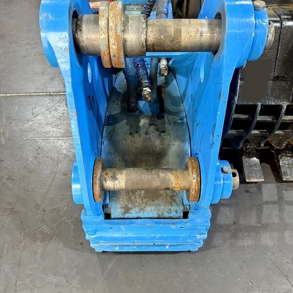 【検品動画有り】MKB-1500SS 0.7m3用超低騒音ブレーカー 甲南建機 hyrlaulic breaker 中古建設機械 写真14(株式会社広建機)
