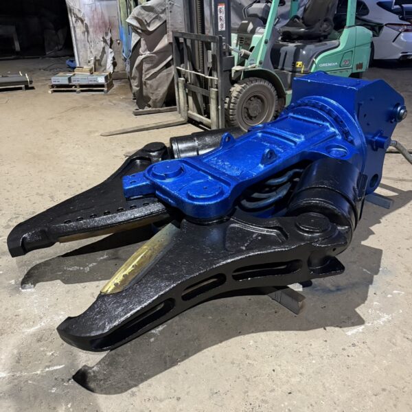 TS-WB600CV-ARTS旋回 0.7用円弧刃鉄骨カッター 全塗装整備品?ダブルシリンダー オカダアイヨン 2023年9月製造 現行モデル 中古建設機械 写真26(株式会社広建機)