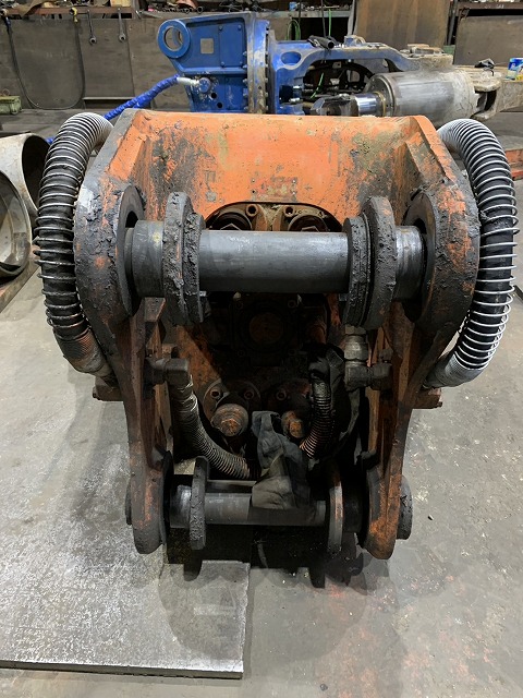 SV250 0.7用大割機 NPK製 現行モデル 2018年式 中古建設機械 写真4（株式会社広建機）