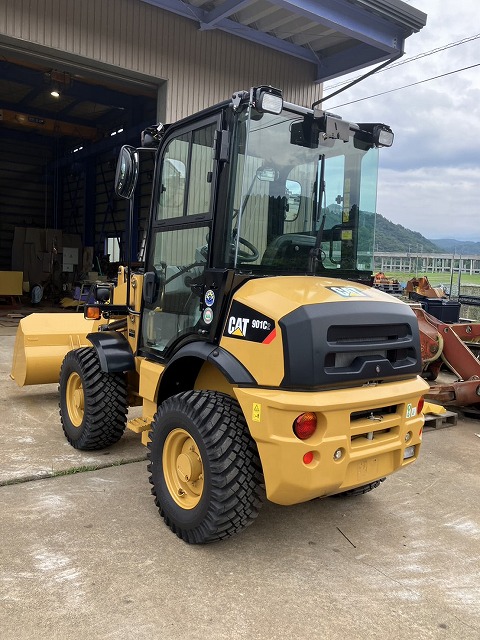 901C2 ホイールローダー キャビン付き ローアワー極上品 162hr CAT製 タイヤショベル 中古建設機械 写真4（株式会社広建機）