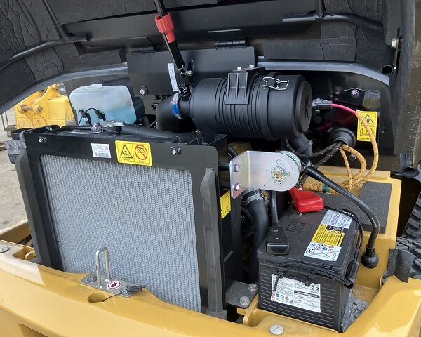 901C2 ホイールローダー キャビン付き ローアワー極上品 162hr CAT製 タイヤショベル 中古建設機械 写真16(株式会社広建機)