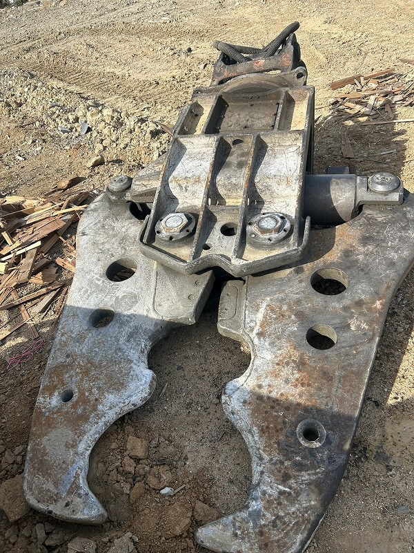 S-24XC 0.7用大割機 NPK製 中古建設機械 写真1（株式会社広建機）