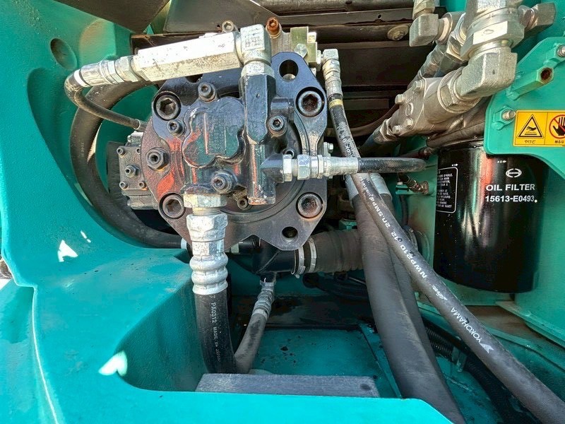 SK235SRD 5本配管 クレーン仕様 標準バケット 油圧ショベル 解体仕様機 中古建設機械 写真3（株式会社広建機）