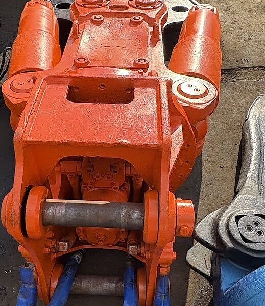 NPK SV140 0.45m3用大割機 2020年式 現行モデル 日本ニューマチック工業 中古建設機械 写真10（株式会社広建機）
