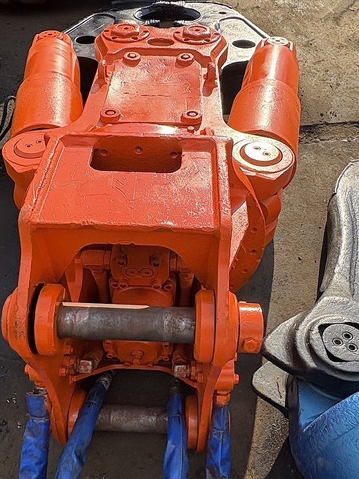 NPK SV140 0.45m3用大割機 2020年式 現行モデル 日本ニューマチック工業 中古建設機械 写真4（株式会社広建機）