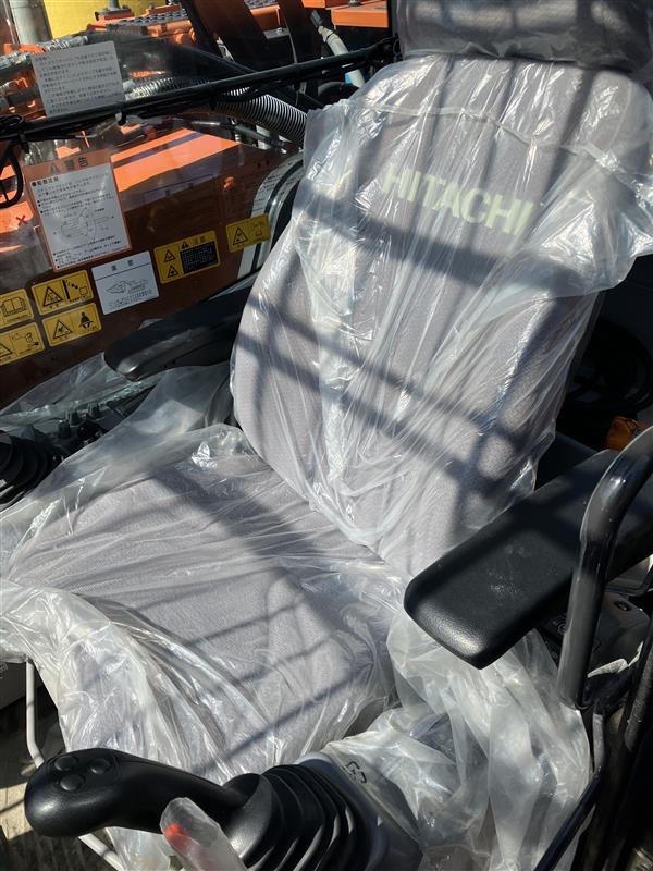 ZX500LCK-6 高年式 200hour 2ピース & モンスターブームSEカプラー付 両方5本配管  メーカー譲渡書有 中古建設機械 写真9（株式会社広建機）