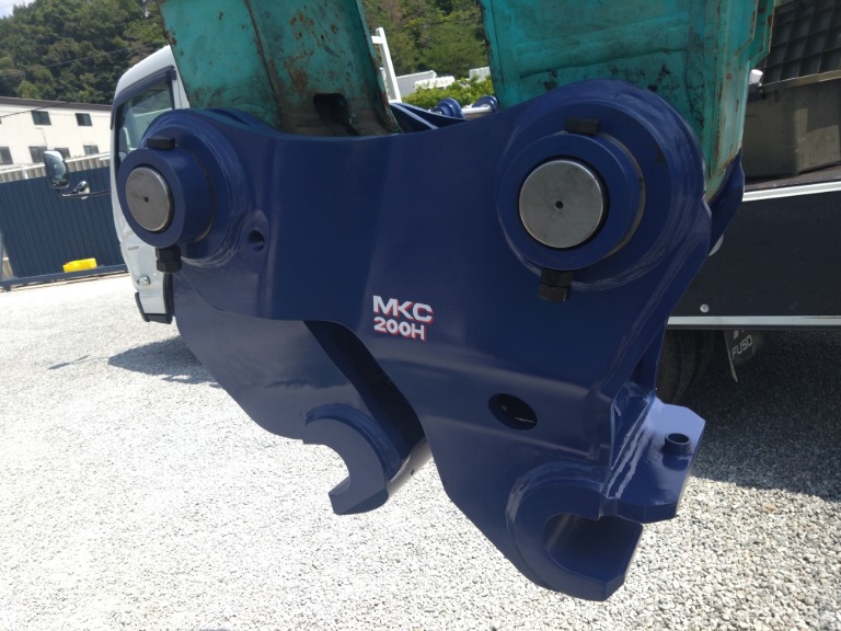 MKC200H 新品 ２台 コベルコ0.7用クイックカプラー  甲南建機製　 中古建設機械 写真3（株式会社広建機）
