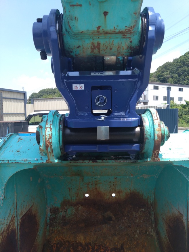 MKC200H 新品 ２台 コベルコ0.7用クイックカプラー  甲南建機製　 中古建設機械 写真5（株式会社広建機）