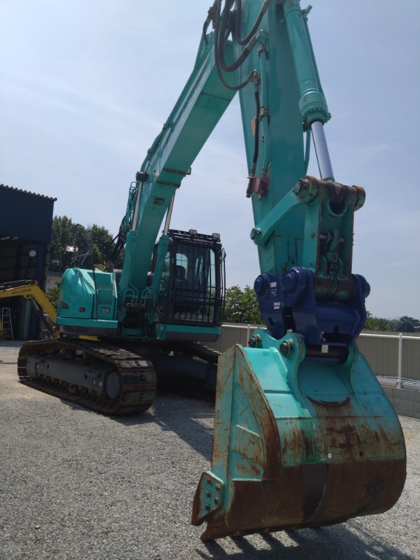 MKC200H 新品 ２台 コベルコ0.7用クイックカプラー  甲南建機製　 中古建設機械 写真9（株式会社広建機）