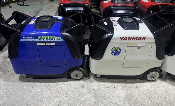 ヤンマー製 G2800iSE インバーター発電機 2.8kVA 中古建設機械 写真18(株式会社広建機)