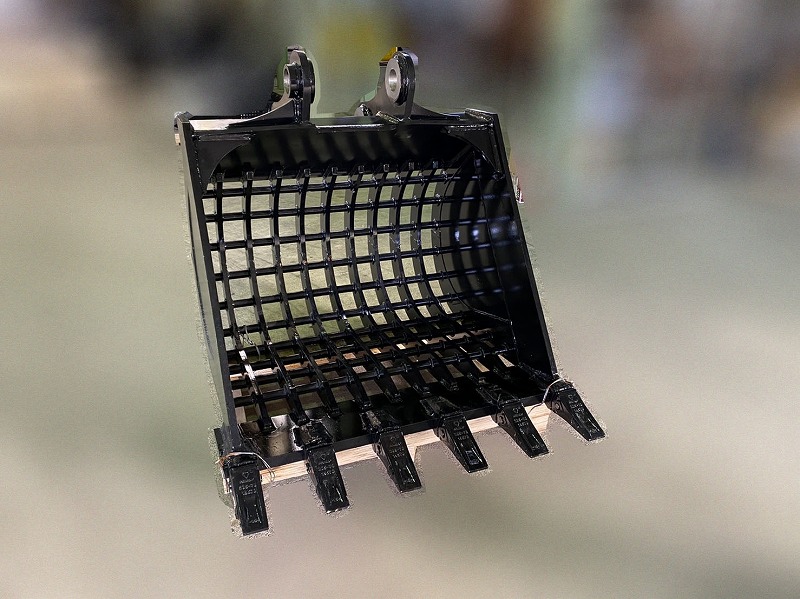 0.7m3用スケルトンバケット 横ピン 新品 100mm × 100mm 中古建設機械 写真1（株式会社広建機）