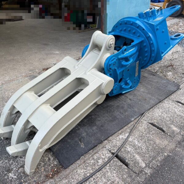 ASG-130R 0.45用旋回フォーク  全塗装済み 2022年式 オカダアイヨン製 中古建設機械 写真20（株式会社広建機）