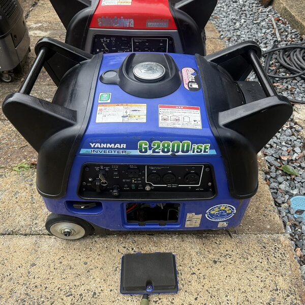 ヤンマー製 G2800iSE インバーター発電機 2.8kVA 中古建設機械 写真13(株式会社広建機)