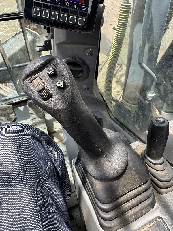 CAT308CR-07A 2ピース 2020年式2090hour 5本配管  ガード 排土板 中古建設機械 写真8（株式会社広建機）